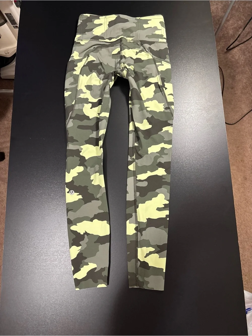 Lululemon camo leggings size 2